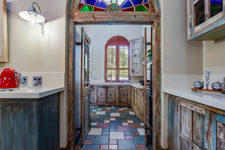 5 Bedroom Property for Sale in Winelands Western Cape